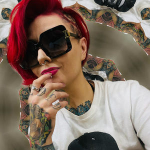 Meet your Posher, Victoria